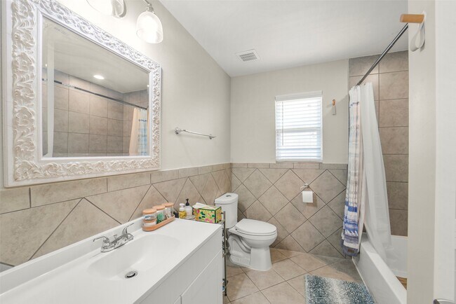 Building Photo - 11026 Desert Springs Cir