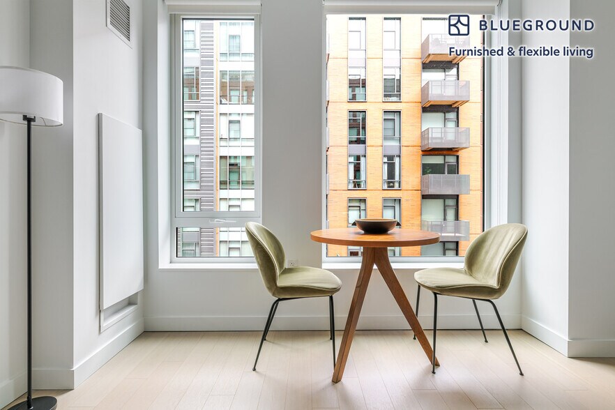 Building Photo - 390 Harrison Ave