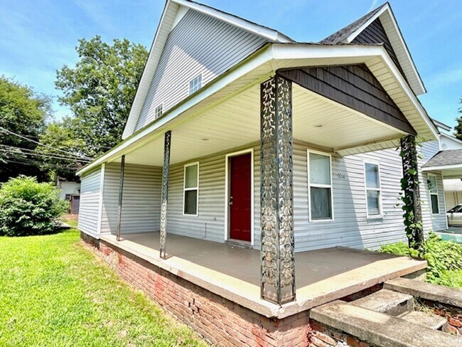 Building Photo - 3512 SW Triana Blvd