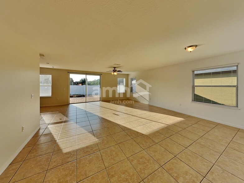 Building Photo - 5010 Windbourne Way