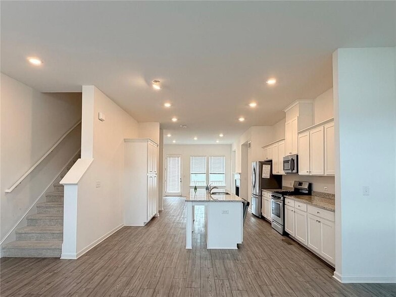 Building Photo - 711 Cordele Ln