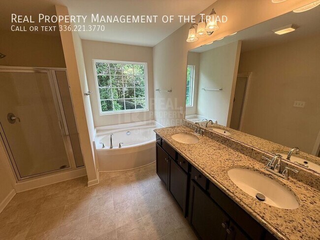 Building Photo - 3517 Long Run Dr