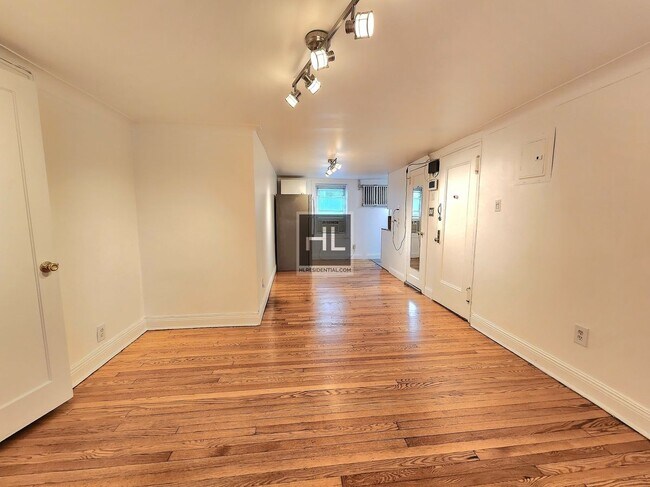 Building Photo - WASHINGTON AVENUE