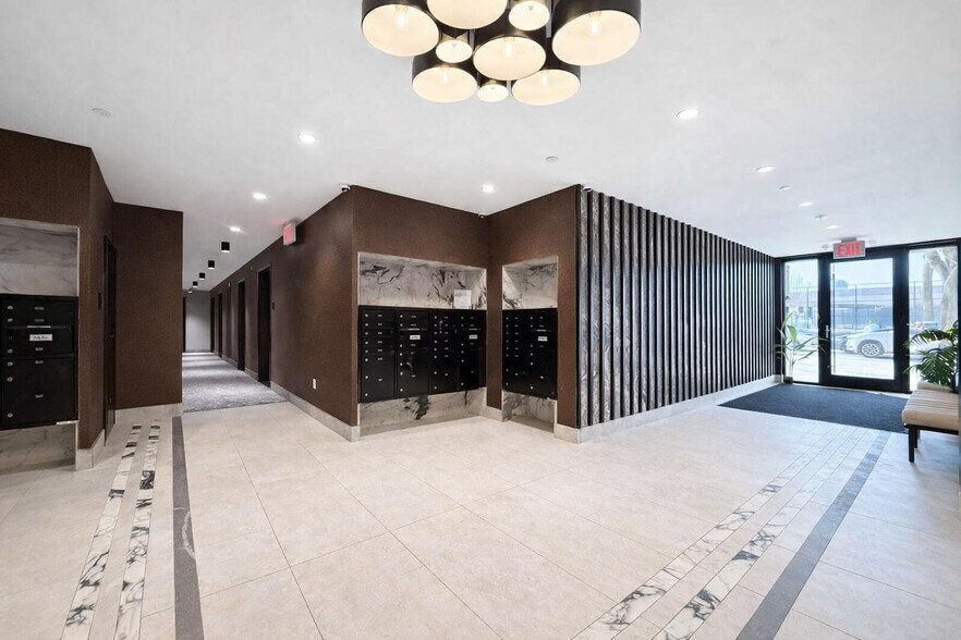 Building Photo - 91 Bruckner Blvd