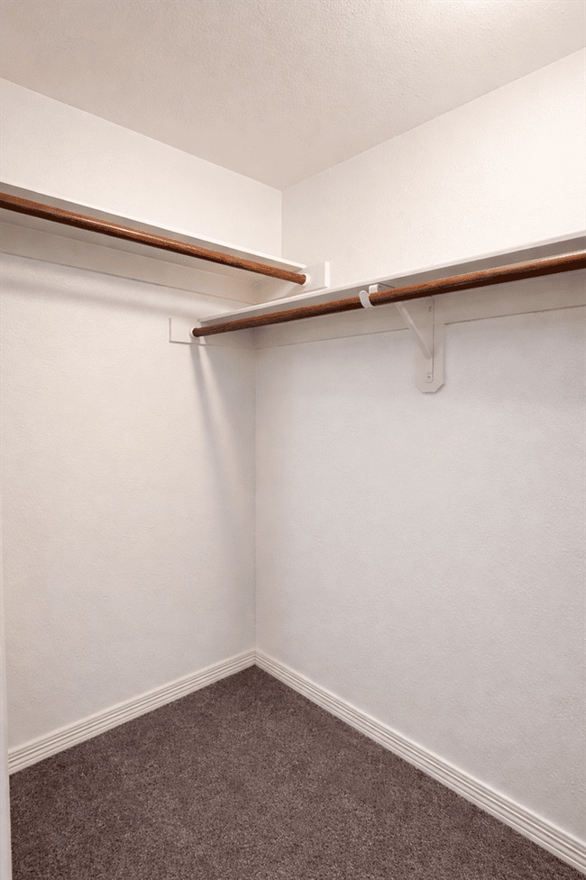 Building Photo - 2518 Staples St