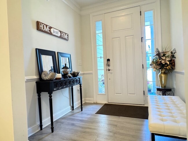 Building Photo - 4 Bedroom Luxury Townhome in Apex