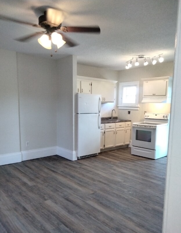 Building Photo - 17 W 27th St