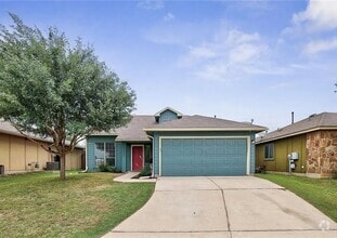 Building Photo - 15010 Parrish Ln