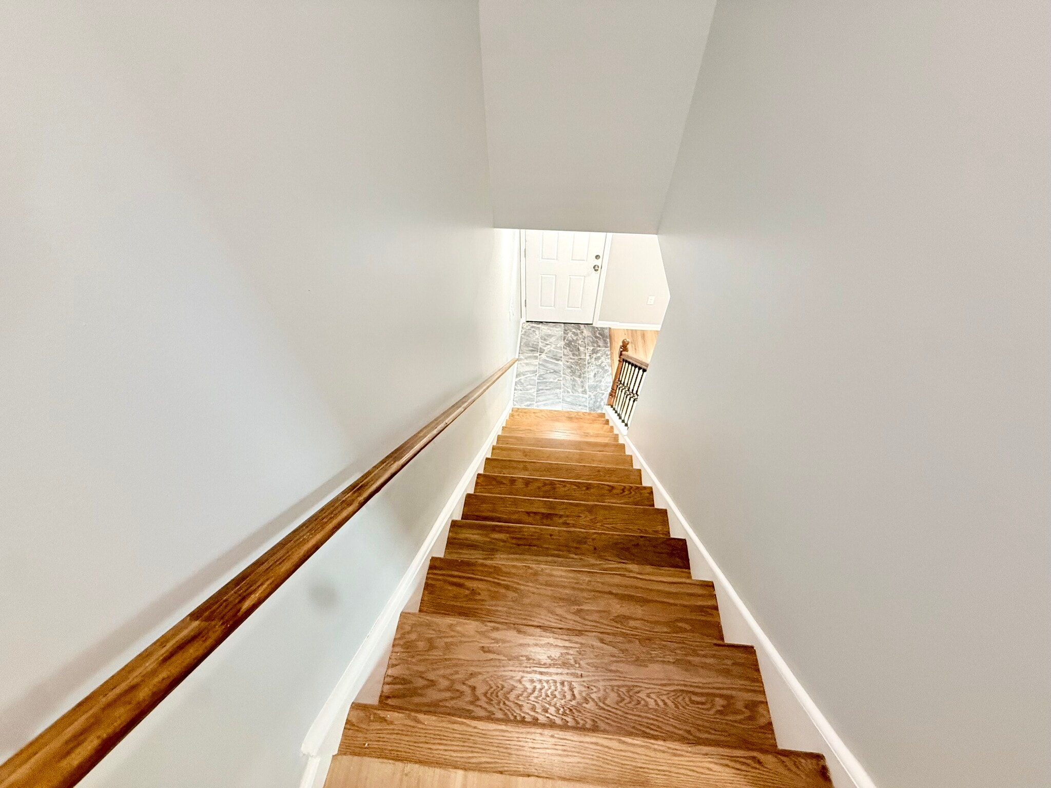 Building Photo - 13 Roosevelt Ave