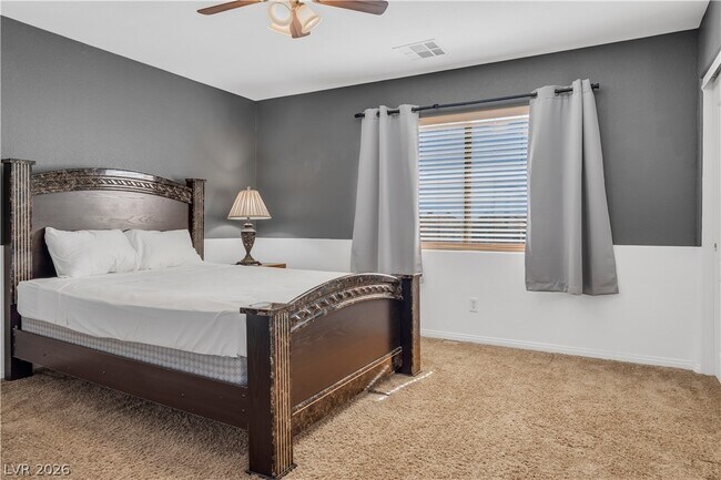 Building Photo - 3069 Regal Cove St