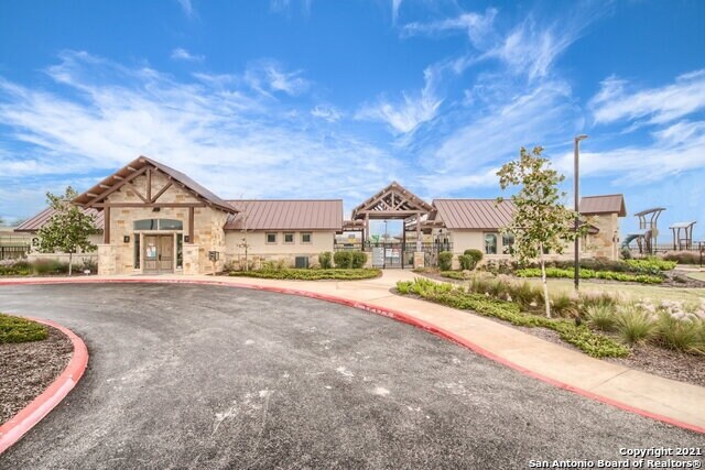 Building Photo - Welcome to this beautifully maintained 4-bedroom, 2-bathroom home in the highly desirable Whisper...