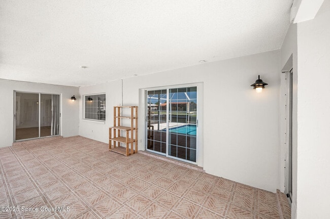 Building Photo - 443 Port Royal Blvd