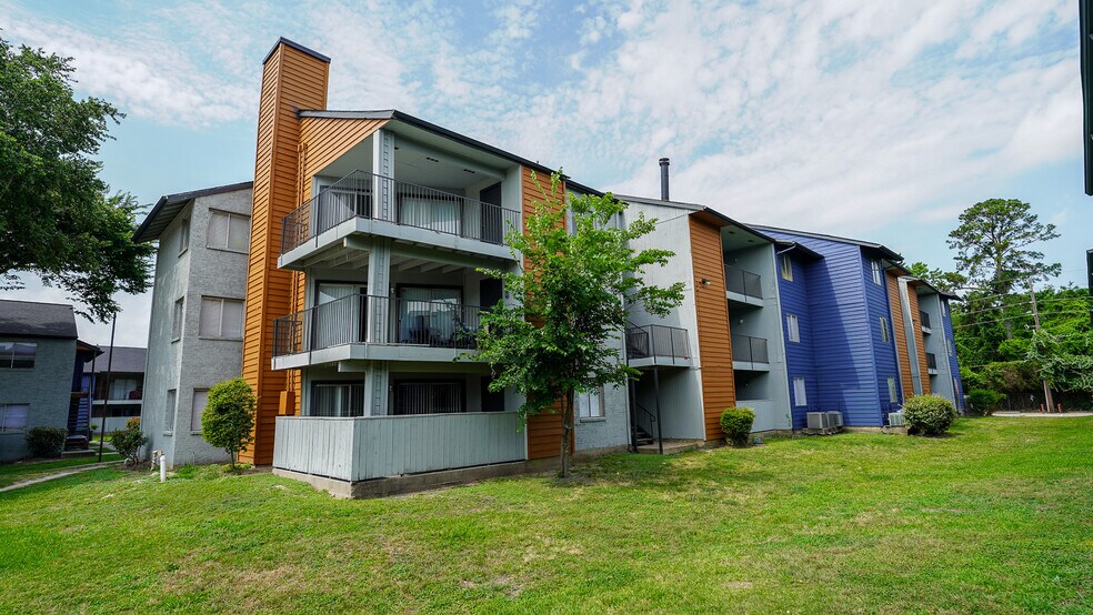 Primary Photo - Trenton Place