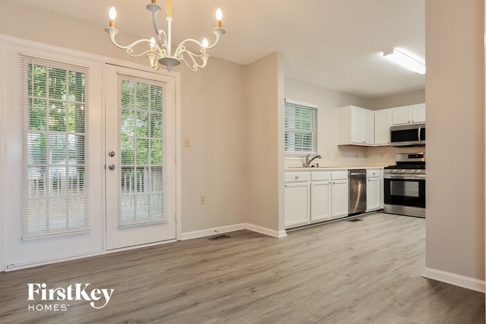 Building Photo - 3784 Stayman Dr