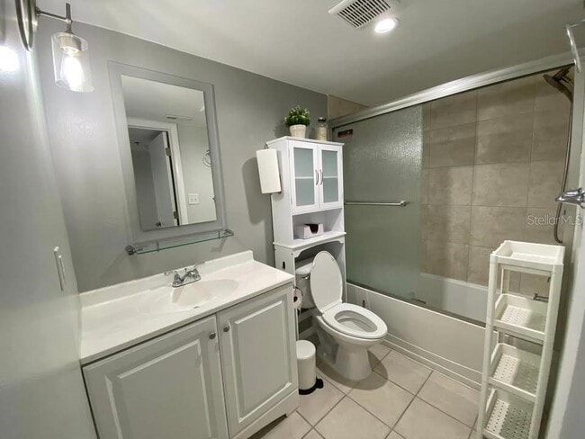 Building Photo - 701 S Madison Ave