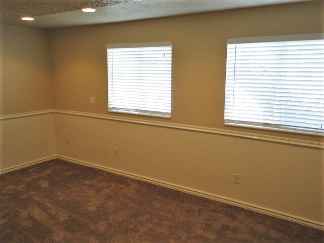 Building Photo - 2936 W 2125 S