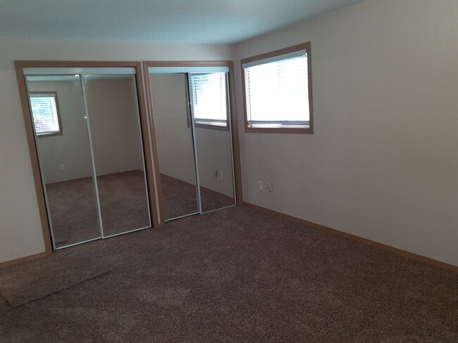 Building Photo - STATUS: PENDING APPLICATION  -R137 | $2400...