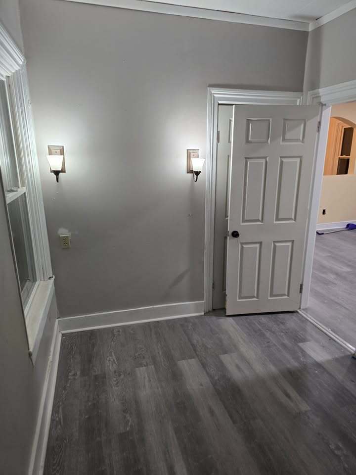 Building Photo - 541 5th Ave