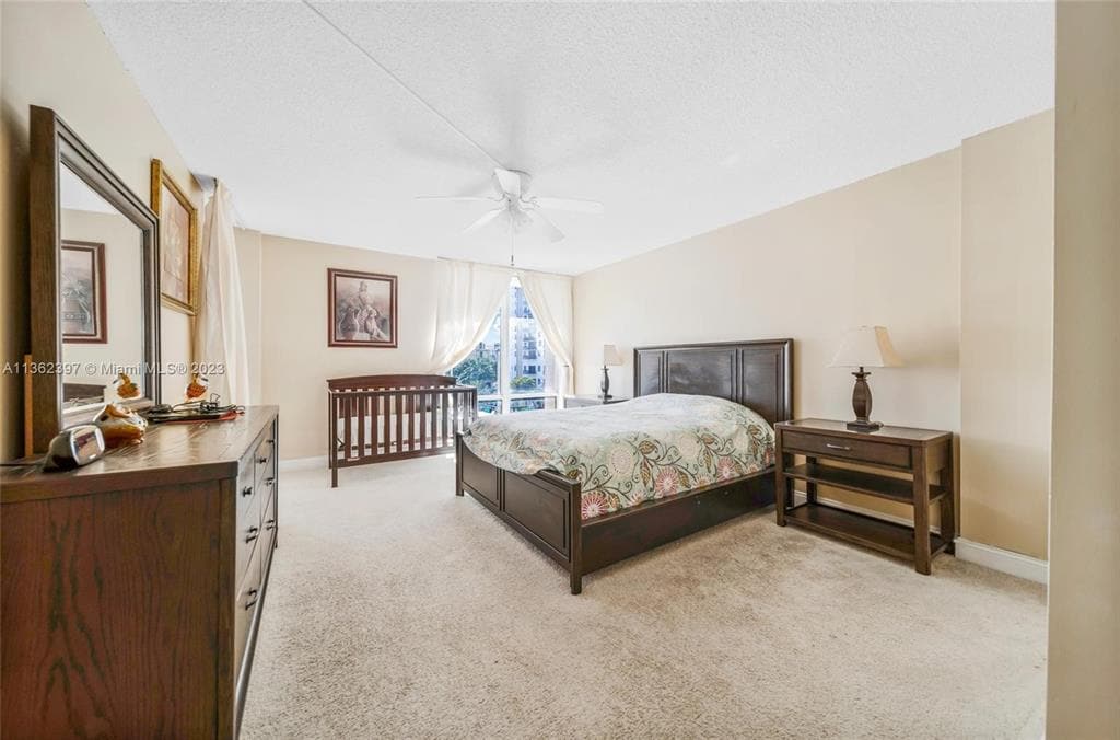 Building Photo - 1600 S Ocean Dr