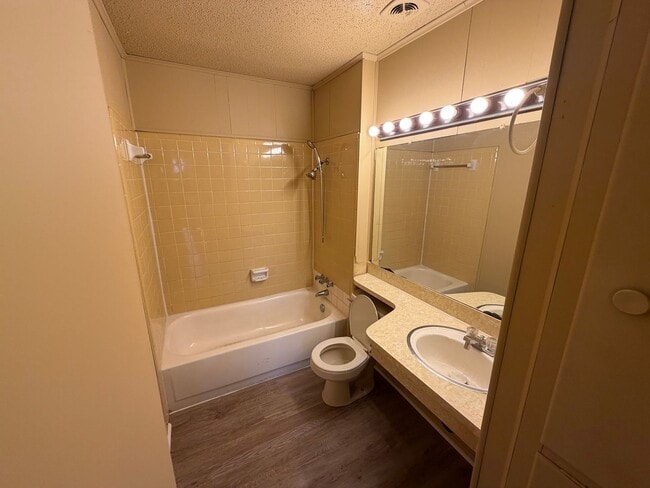 Building Photo - 2722 N St Augustine Rd