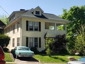 Building Photo - 325 N Lorimier St