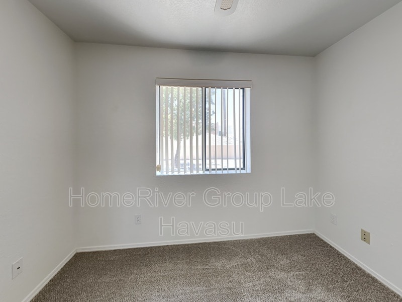 Building Photo - 3060 Ironwood Dr