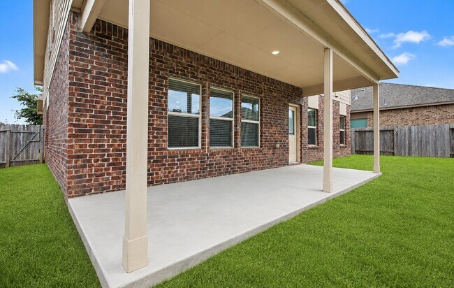 Building Photo - 166 Meadow Grove Dr