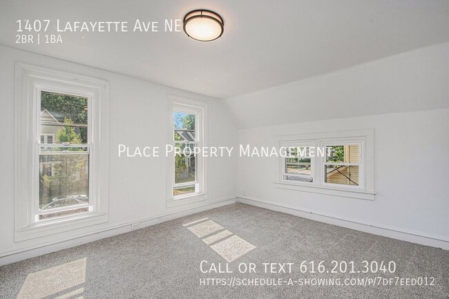 Building Photo - 1407 Lafayette Ave NE