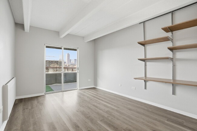 Building Photo - $1,545.94 - 1 Bed, 1 Bath Condo in the Heart of Denver!