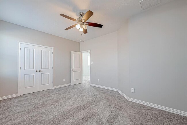 Building Photo - 30806 Academy Trace Dr
