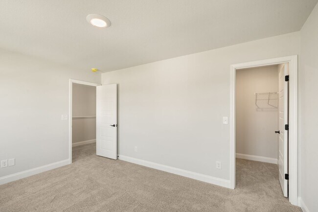 Building Photo - 337 Crosswinds Dr