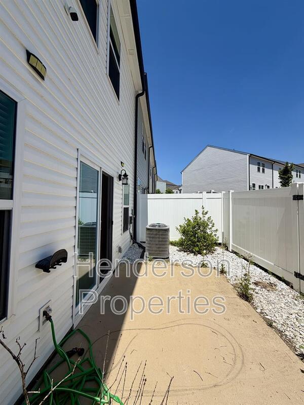 Building Photo - 13221 Gadwal Pintail Dr