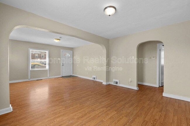 Building Photo - 7157 Garesche Ave