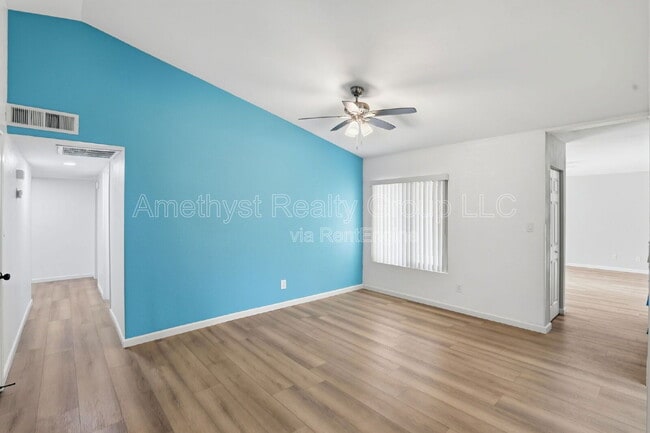 Building Photo - 6201 W Acoma Dr