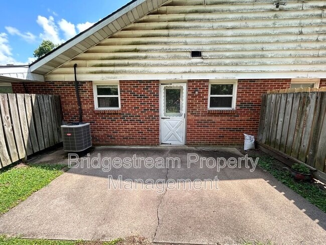 Building Photo - 82 Candlewood Ct