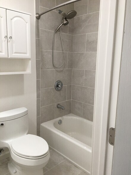Bathroom - 1724 3rd St