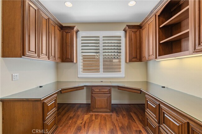 Building Photo - 18731 Stratton Ln