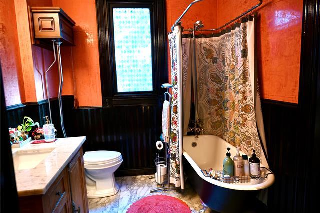 Building Photo - 327 S Edgefield Ave