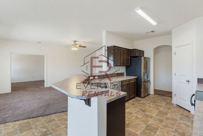 Building Photo - 6705 Black Springs Dr