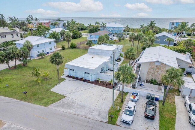 Building Photo - 346 Hernando St