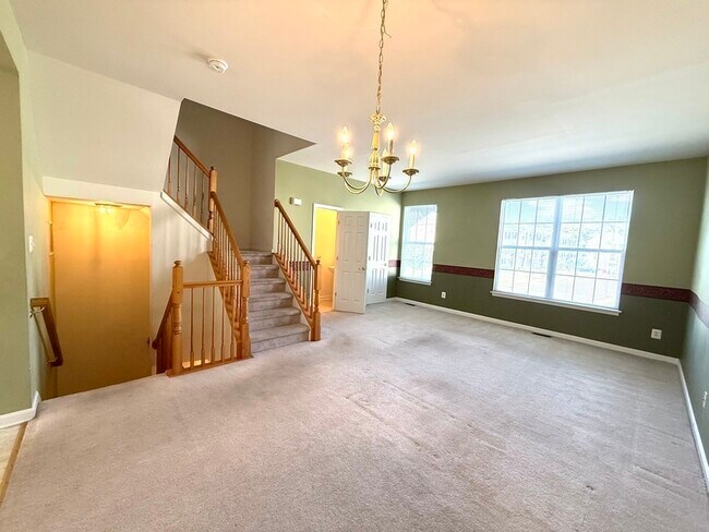 Building Photo - 266 Bruaw Dr