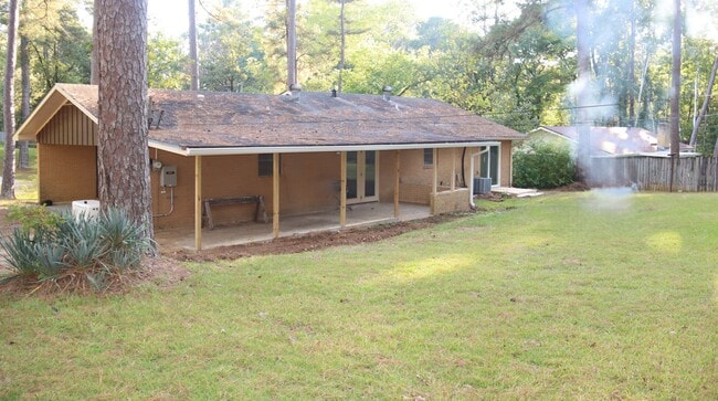 Building Photo - Newly Remodeled Single-Family Home