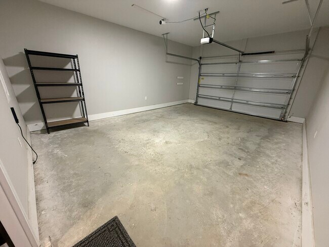 Building Photo - 24251 Misty Ln