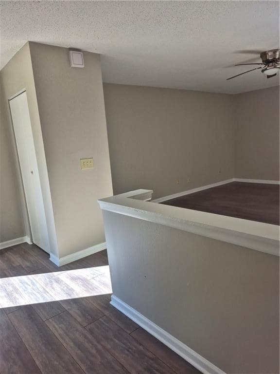 Building Photo - 37 Rumson Ct