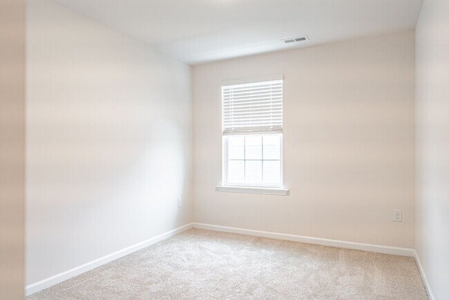 Building Photo - 3103 Alibird Ln