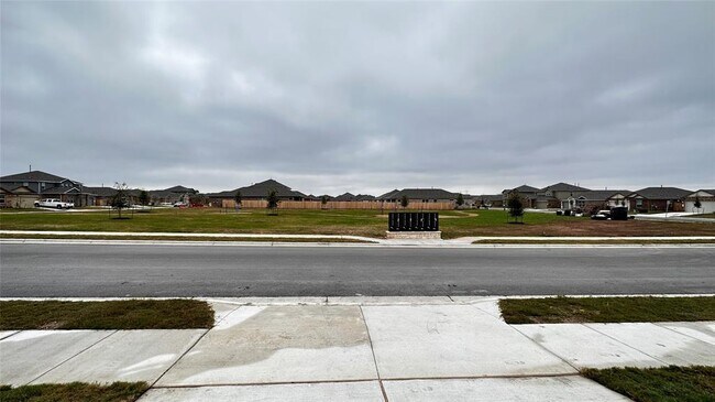 Building Photo - 606 Arnage Dr