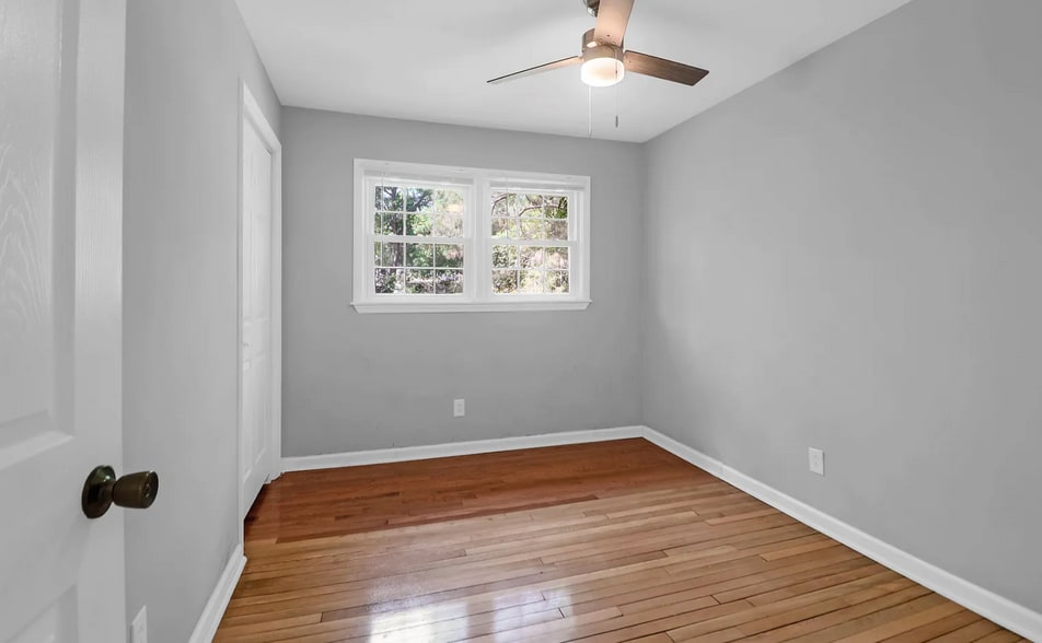 Building Photo - 1203 Happyland Blvd