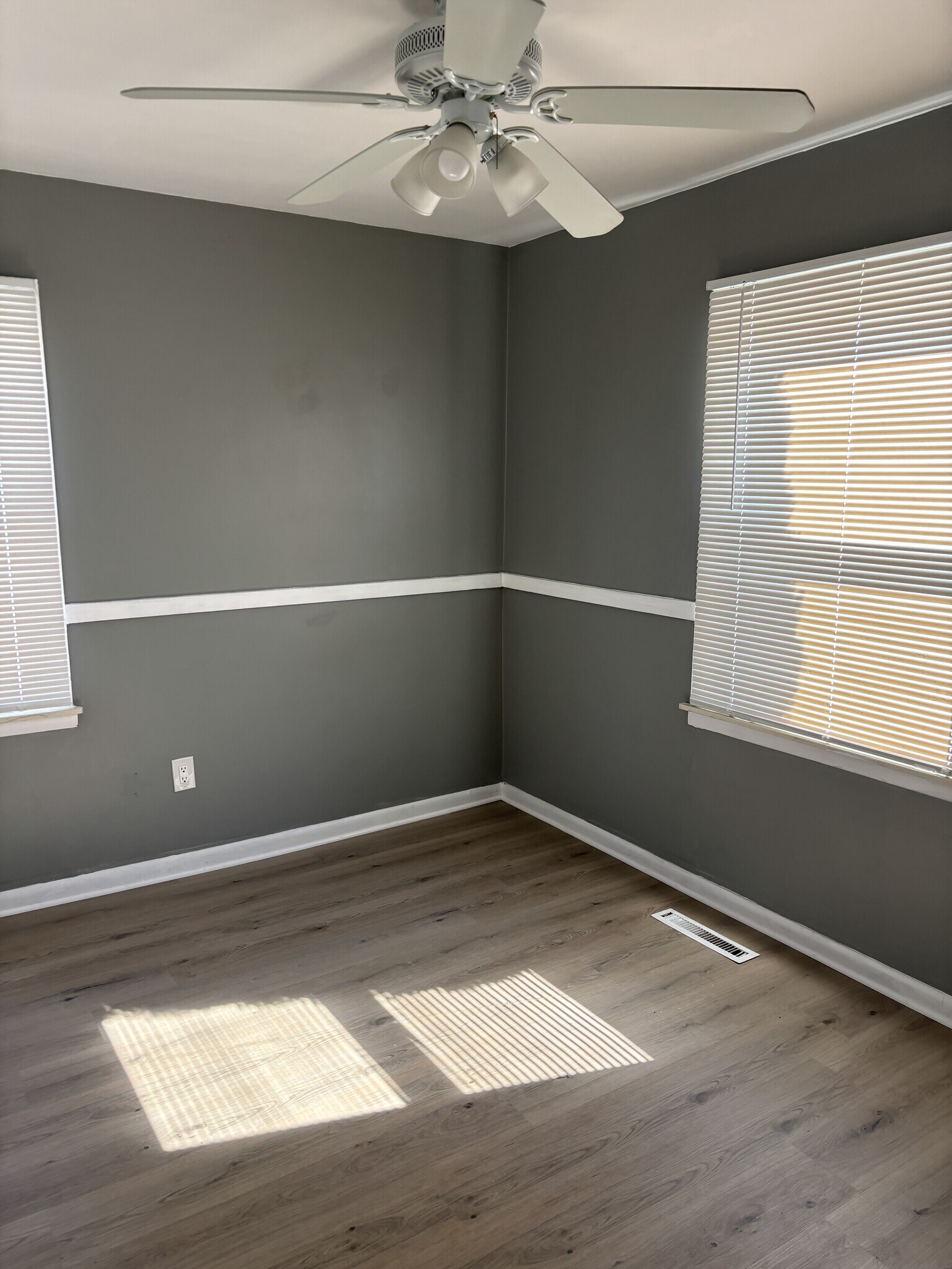 Building Photo - 19029 Victor St