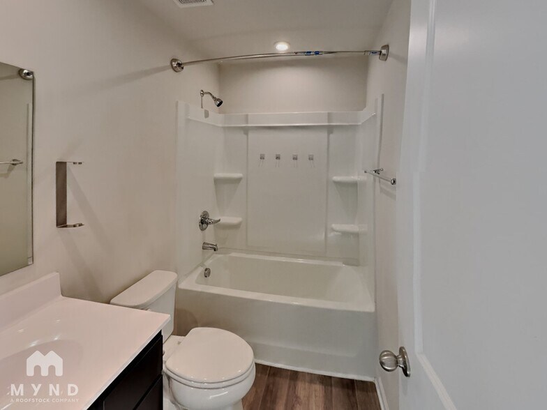 Building Photo - 2409 Fathom Wy