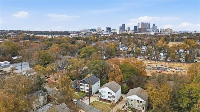 Building Photo - 160 Vanira Ave SE